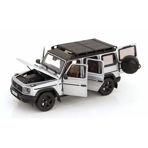MERCEDES G-CLASS 2024 IRIDIUM SILVER 1:18 Norev Auto Stradali Modellino