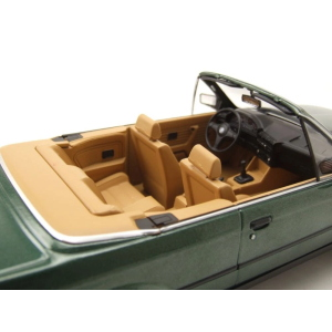 BMW 325I (E30) CABRIOLET 1985 DARK GREEN 1:18 ModelCarGroup Auto Stradali Modellino