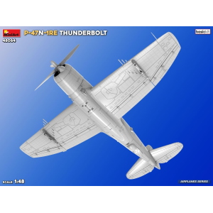 P-47N-1RE THUNDERBOLT BASIC KIT 1:48 Miniart Kit Aerei Modellino