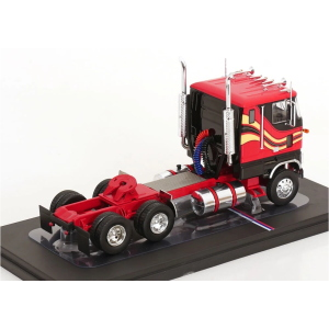 AMERICA FORD CL 9000 1976 RED 1:43 Ixo Model Camion Modellino