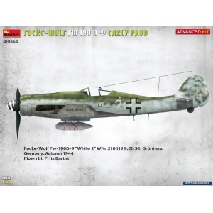 FOCKE-WULF FW 190D-9 EARLY PROD.ADVANCED KIT 1:48 Miniart Kit Diorami Modellino
