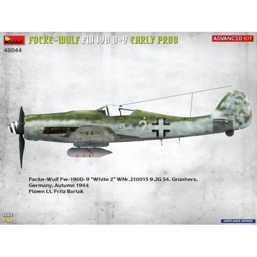 FOCKE-WULF FW 190D-9 EARLY PROD.ADVANCED KIT 1:48 Miniart Kit Diorami Modellino