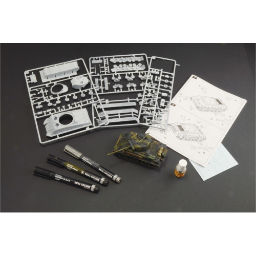 M4A3E8 SHERMAN FURY MODEL SET KIT 1:56 Italeri Kit Mezzi Militari Modellino