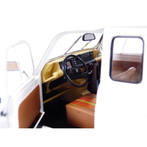 RENAULT R4L F4 VAN 1975 WHITE 1:18 Solido Camion Modellino