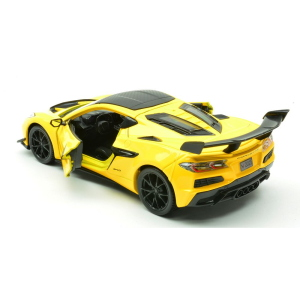 CHEVROLET CORVETTE ZR1 COUPE' 2025 YELLOW 1:24 Maisto Auto Stradali Modellino