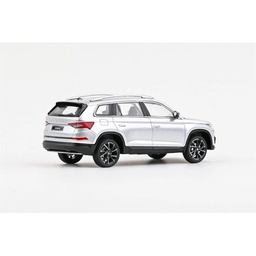 SKODA KODIAQ FL 2021 SILVER 1:43  Abrex Auto Stradali Modellino