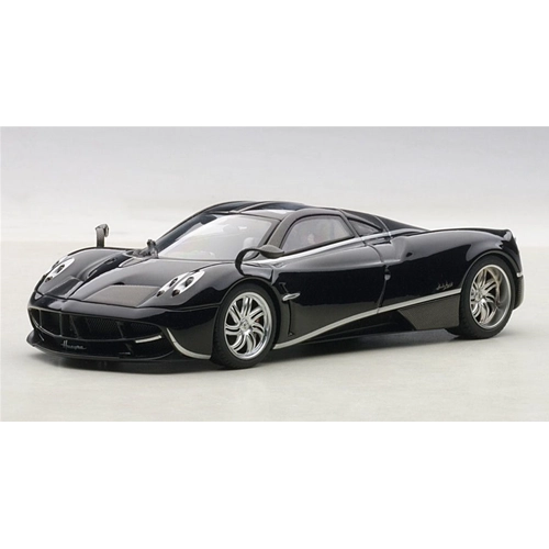 PAGANI HUAYRA 2012 BLACK WITH SILVER STRIPRES 1:43 AutoArt Auto Stradali Modellino