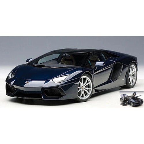 LAMBORGHINI AVENTADOR LP700-4 ROADSTER 2013 BLUE 1:18 AutoArt Auto Stradali Modellino