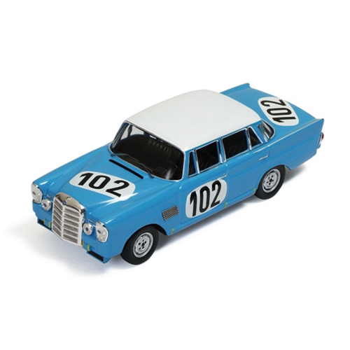 MERCEDES 300SE (W111) N.102 WINNER 24H SPA 1964 CREVITS-GOSSELIN 1:43 Ixo Model Auto Competizione Modellino