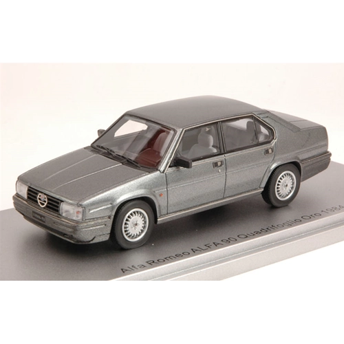 ALFA ROMEO ALFA 90 QUADRIFOGLIO ORO 1984 GRIGIO NEUTRO METALLIC 1:43 Kess Model Auto Stradali Modellino