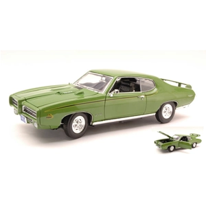 PONTIAC GTO JUDGE 1969 GREEN 1:18 MotorMax Auto Stradali Modellino