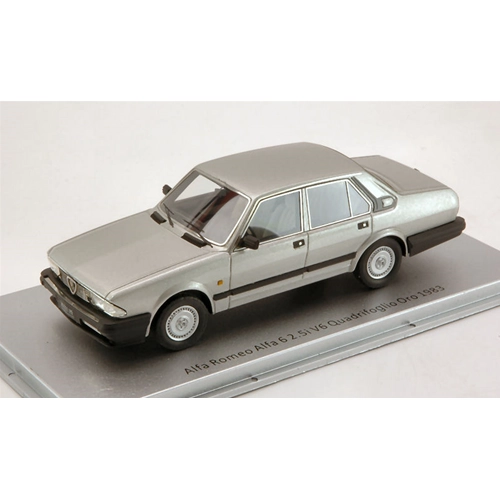 ALFA ROMEO ALFA 6 2.5i V6 QUADRIFOGLIO ORO 1983 SILVER 1:43 Kess Model Auto Stradali Modellino