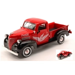 PLYMOUTH PICK UP 1941 RED COCA COLA 1:24 Motorcity Classics Veicoli Commerciali Modellino