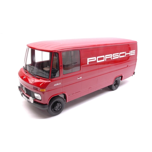 MERCEDES L 408 PORSCHE 1972 1:18 Premium Classixx Camion Modellino