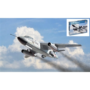 DOUGLAS RB 66B "DESTROYER" KIT 1:72 Italeri Kit Aerei Modellino