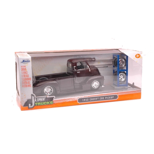 CHEVY COE PICK UP 1952 METALLIC DARK BROWN + SET WHEELS/TIRES 1:24 Jada Toys Tuning Modellino