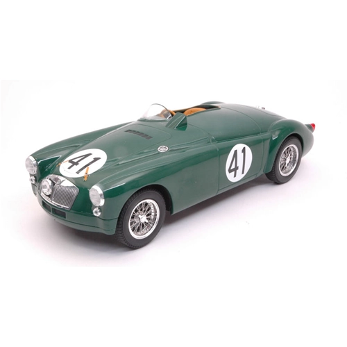 MG A N.41 12th LE MANS 1955 K.MILES-J.LOCKETT 1:18 Triple 9 Auto Competizione Modellino
