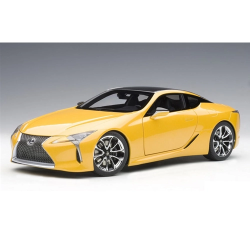 LEXUS LC500 2016 METALLIC YELLOW 1:18 AutoArt Auto Stradali Modellino