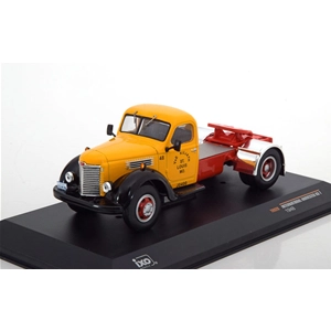 IHC KB 7 1948 ORANGE/BLACK 1:43 Ixo Model Camion Modellino