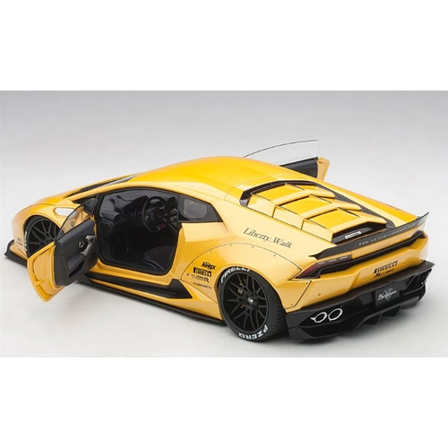 LAMBORGHINI HURACAN LIBERTY WALK METALLIC 2017 YELLOW 1:18 AutoArt Auto Stradali Modellino