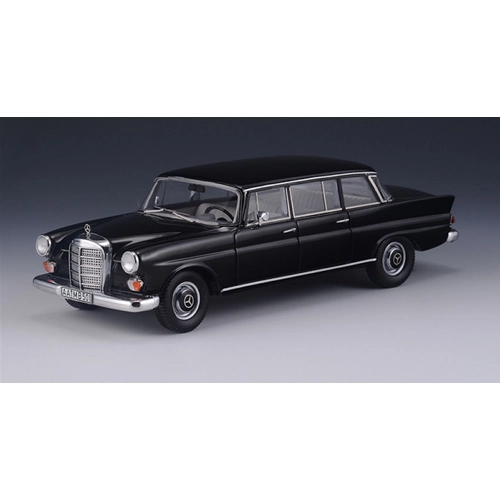 MERCEDES W110 BINZ LANG 1965 BLACK 1:43 GLM Models Auto Stradali Modellino