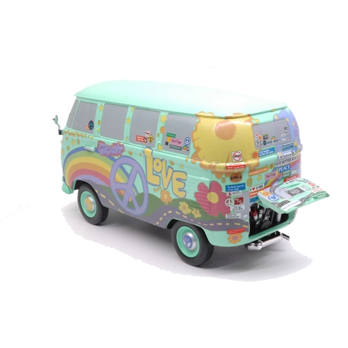 DISNEY CARS FILLMORE 1963 1:24 Jada Toys Movie Modellino