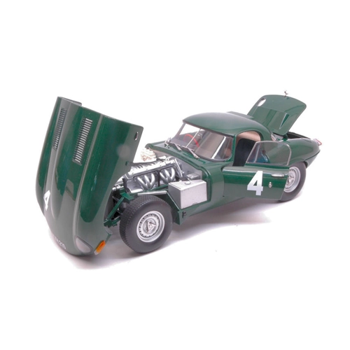 JAGUAR E-TYPE N.4 1963 BRITISH RACING GREEN 1:18 Paragon Models Auto Stradali Modellino