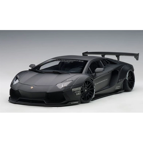 LIBERTY WALK LAMBORGHINI AVENTADOR MATT 2017 BLACK 1:18 AutoArt Movie Modellino