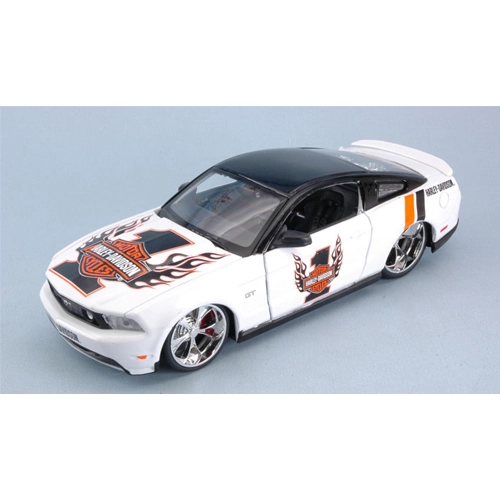 FORD MUSTANG GT 2011 HARLEY DAVIDSON WHITE/BLACK 1:24 Maisto Tuning Modellino