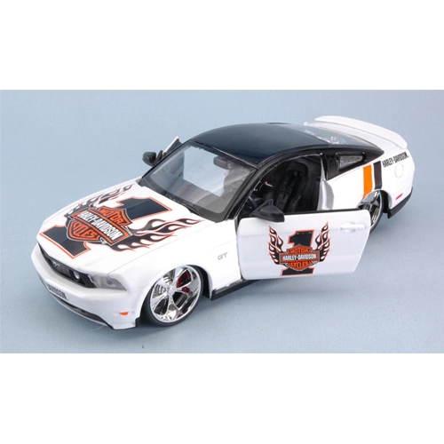 FORD MUSTANG GT 2011 HARLEY DAVIDSON WHITE/BLACK 1:24 Maisto Tuning Modellino