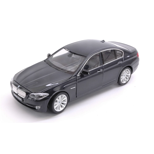 BMW 535i 2010 BLACK 1:24-27 Welly Auto Stradali Modellino