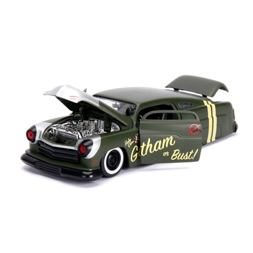 HARLEY QUINN WITH 1951 MERCURY MATT DARK GREEN 1:24 Jada Toys Movie Modellino