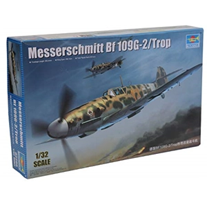 AEREO MESSERSCHMITT BF 109G-2 TROP KIT 1:32 Trumpeter Kit Aerei Modellino