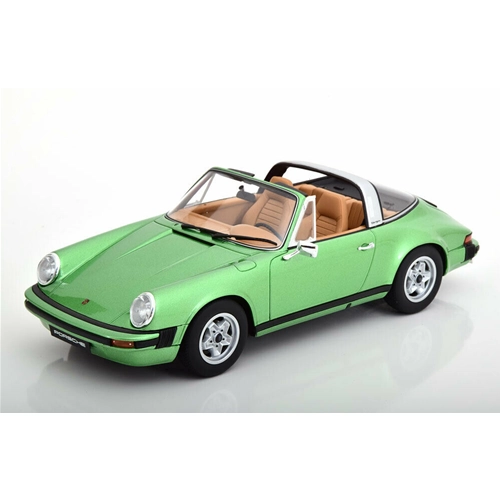 PORSCHE 911 S 2.7 TARGA ASCOT 1975 GREEN 1:18 GT Spirit Auto Stradali Modellino