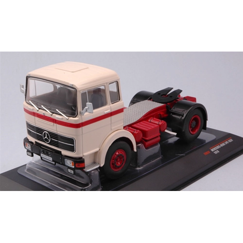 MERCEDES LPS 1632 1970 BEIGE/RED 1:43 Ixo Model Camion Modellino