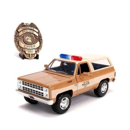 BLAZER K5 HOPPER'S CHEVY BLAZER WITH POLICE BADGE STRANGER THINGS 1:24 Jada Toys Movie Modellino