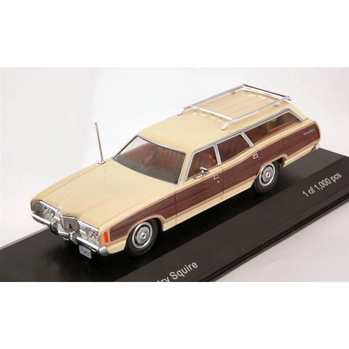 FORD LTD COUNTRY SQUIRE LIGHT 1972 YELLOW/WOOD OPTICS 1:43 Whitebox Auto Stradali Modellino