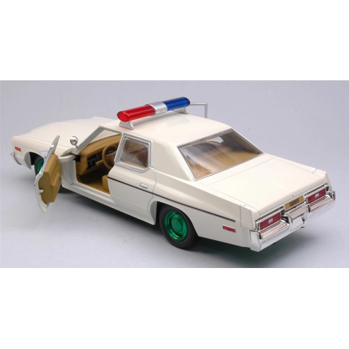 DODGE MONACO 1975 HAZZARD COUNTY SHERIFF CREAM GREEN WHEELS 1:24 Greenlight Movie Modellino