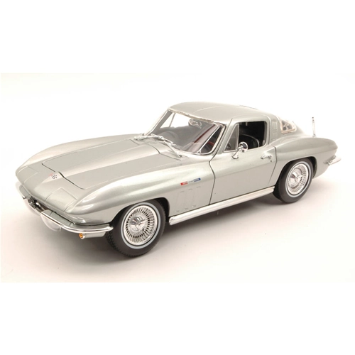 CHEVROLET CORVETTE 1965 SILVER 1:18 Maisto Auto Stradali Modellino