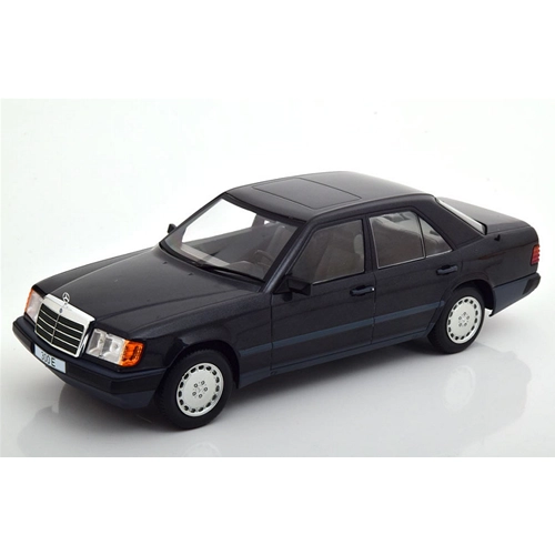 MERCEDES 300 E (W124) 1984 METALLIC BLACK 1:18 ModelCarGroup Auto Stradali Modellino