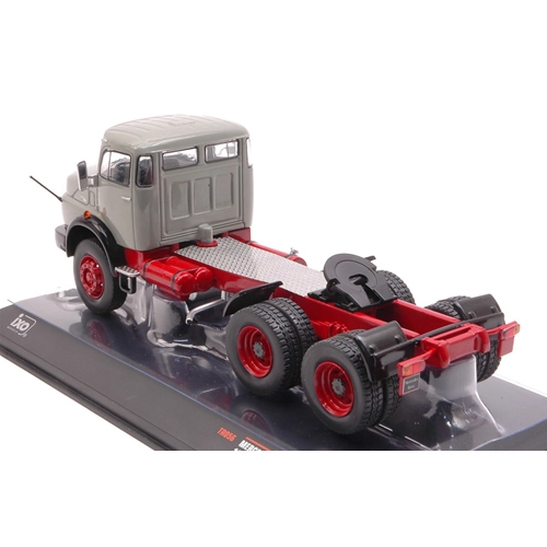 MERCEDES LS 2624 1979 GREY 1:43 Ixo Model Camion Modellino