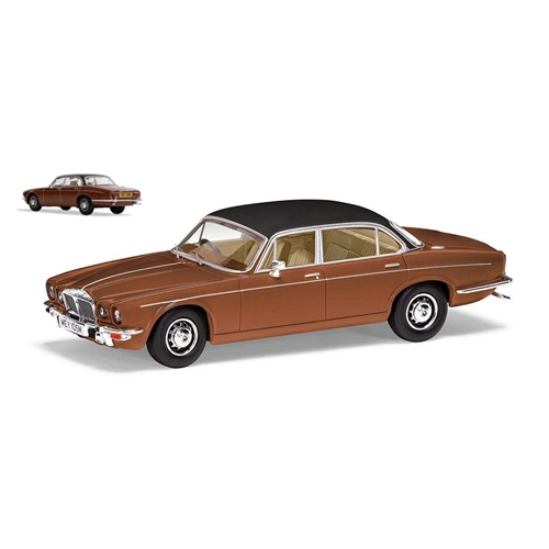 DAIMLER DOUBLE SIX VANDEN PLAS SERIES 2 1974 CARAMEL 1:43 Vanguards Auto Stradali Modellino