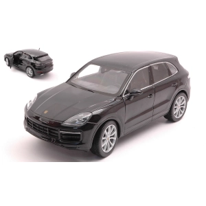 PORSCHE CAYENNE TURBO 2018 BLACK 1:24 Welly Auto Stradali Modellino