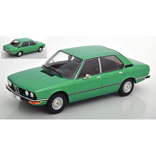 BMW 5er (E12) 1973 LIGHT GREEN 1:18 ModelCarGroup Auto Stradali Modellino