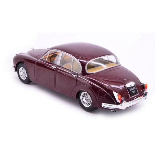 JAGUAR MK II 1960 AMARANT 1:24 Whitebox Auto Stradali Modellino
