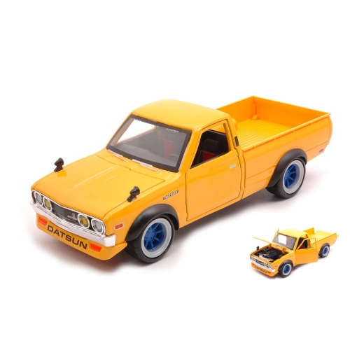 DATSUN 620 PICK UP 1973 YELLOW 1:24 Maisto Tuning Modellino
