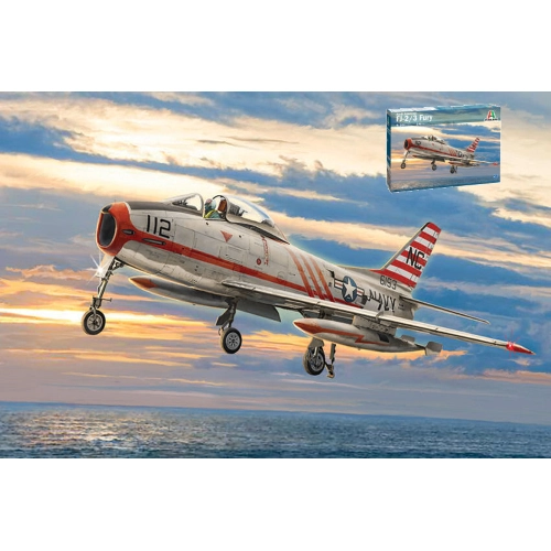 NORTH AMERICAN FJ-2/3 FURY KIT 1:48 Italeri Kit Aerei Modellino
