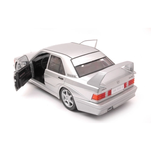 MERCEDES 190 EVO II (W201) 1990 ASTRAL SILVER 1:18 Solido Auto Stradali Modellino
