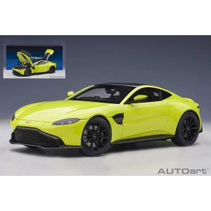 ASTON MARTIN VANTAGE 2019 LIME ESSENCE 1:18 AutoArt Auto Stradali Modellino