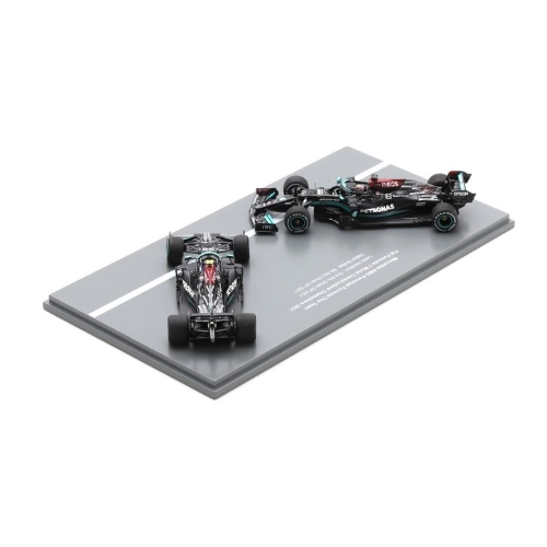 MERCEDES F1 N.44+N.77 2nd & 6th ABU DHABI GP CONSTRUCTOR'S CHAMPION 2021 1:43 Spark Model Formula 1 Modellino